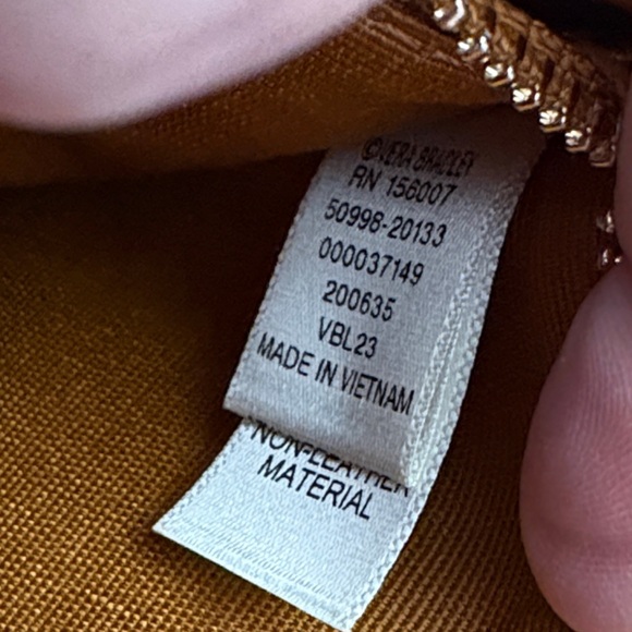 NEW Vera Bradley Red Leather Continental Wallet Goji Berry Red Zip Around Zippy - Picture 9 of 11